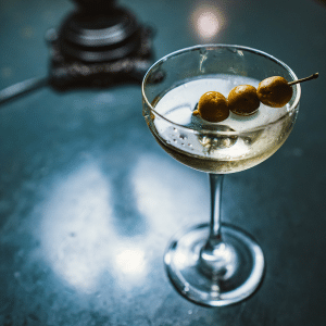 Martini et olives by Stanislav Ivanitskiy